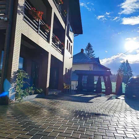 Enigma Bucovinei Hotel Vicovu de Jos Eksteriør billede