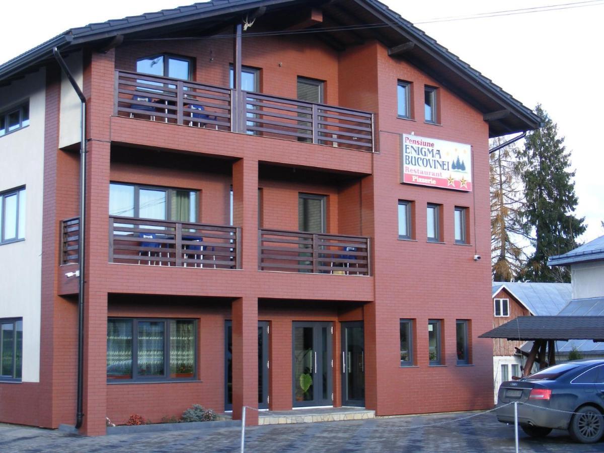 Enigma Bucovinei Hotel Vicovu de Jos Eksteriør billede